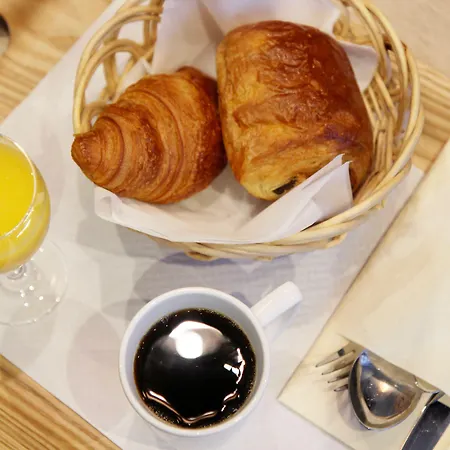 Western Opera Drouot מלון